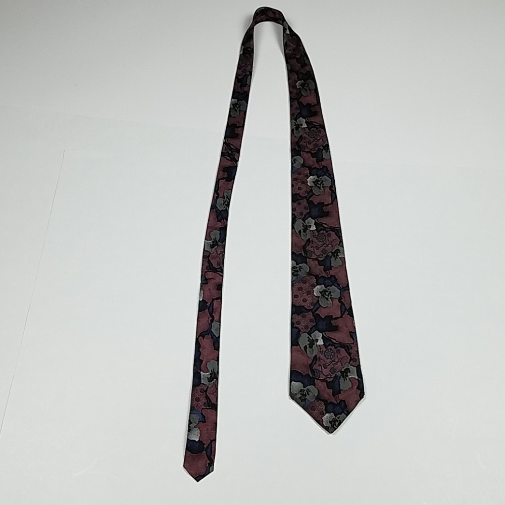Yves Saint Laurent vintage floral silk tie - Picture 4 of 7